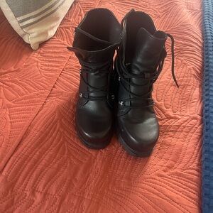 Sorel Black Combat Boots for Women